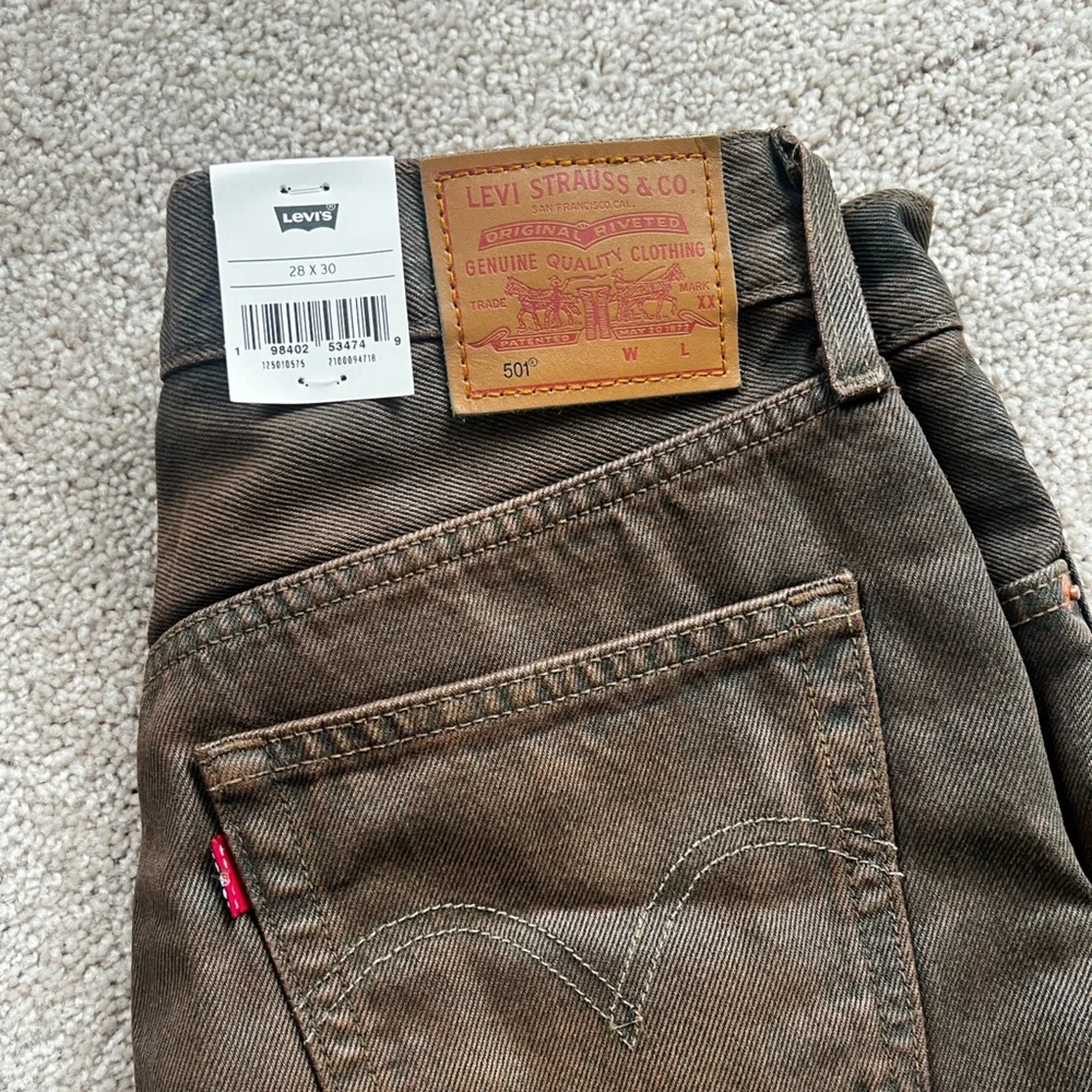 Levi's Coated Jeans - Picture 3 of 8